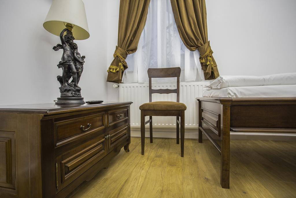 Casa Timpuri Vechi Hotell Sibiu Exteriör bild